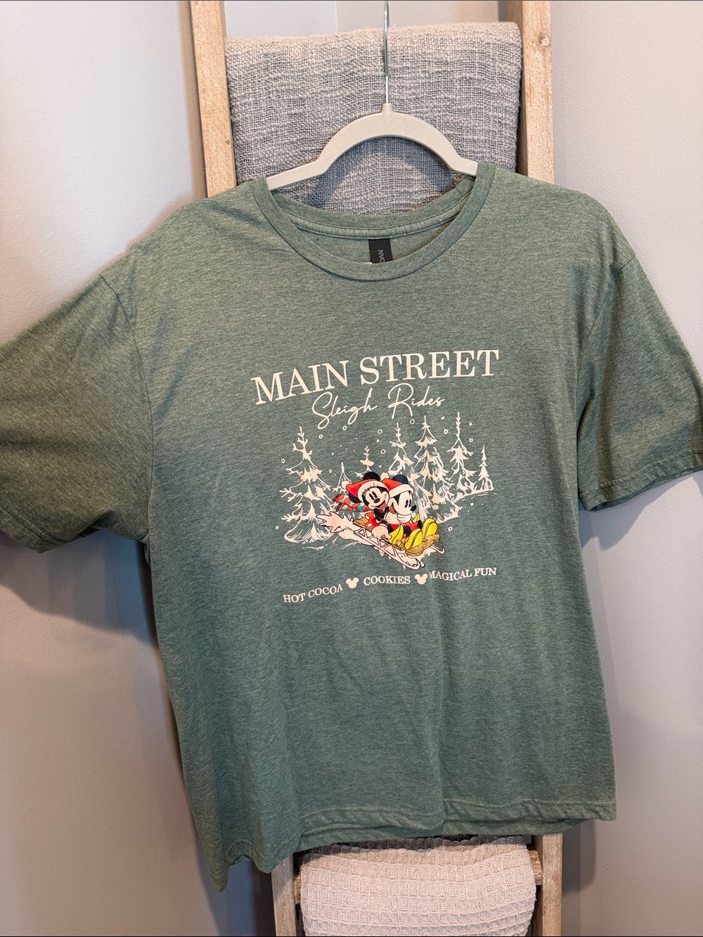 Disney Christmas Tee Shirt